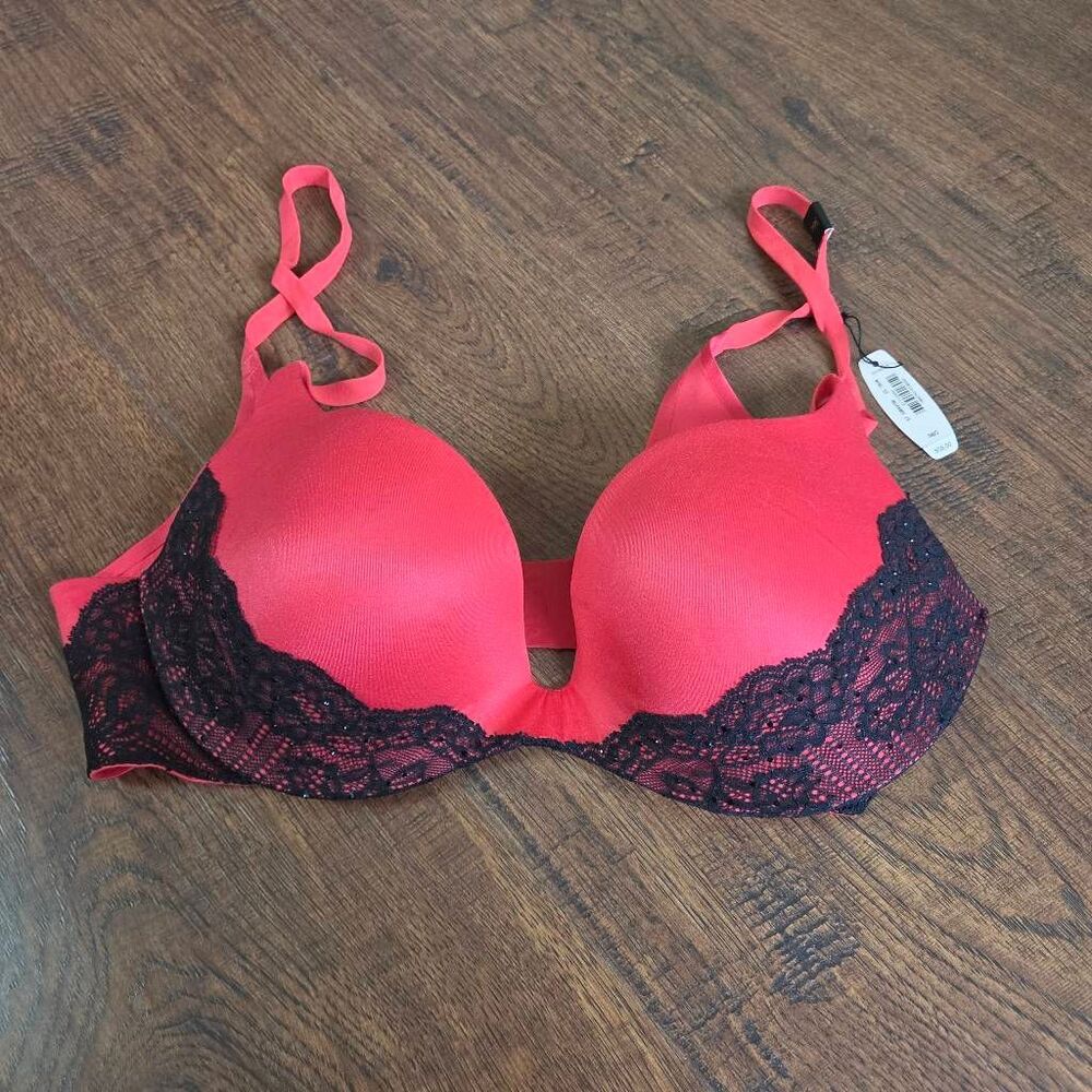 NWT Victoria's Secret Push-Up Bra